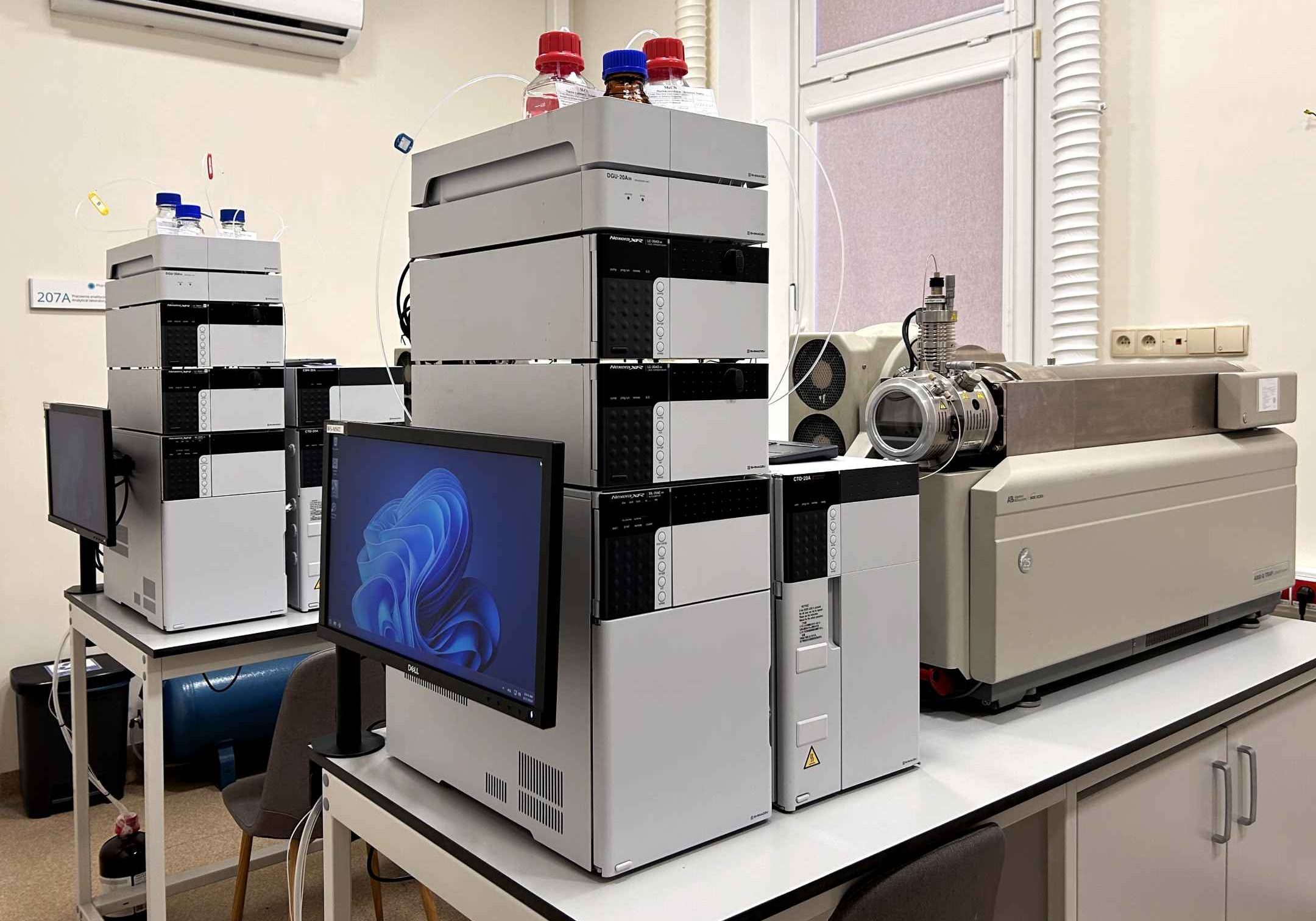 Mass Spectrometers LS-MS/MS